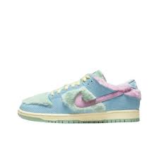 Nike Dunk Low SB Verdy Visty