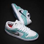 Nike Dunk Low SB April Skateboards